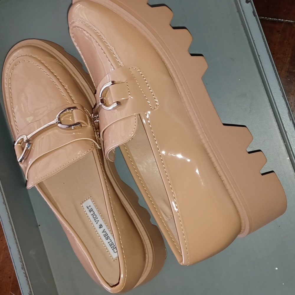 🎉👄Nude Platform Lug Sole Loafers🩷🎉 - Picture 2 of 4